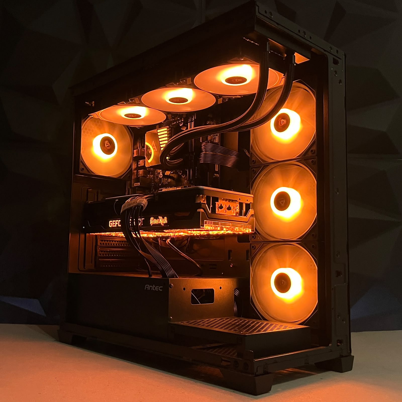 PC Gamer Ryzen 7 7700X + RTX 3080 10GB
